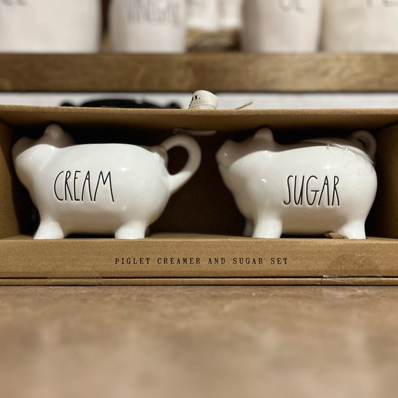 Rae Dunn Cream & Sugar Pigs - Picture 1 of 4